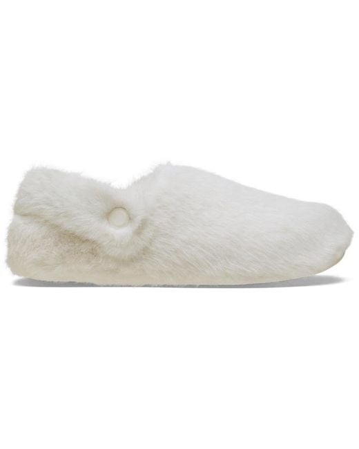 CROCSTM Black Classic Cozzzy Luxe Slipper