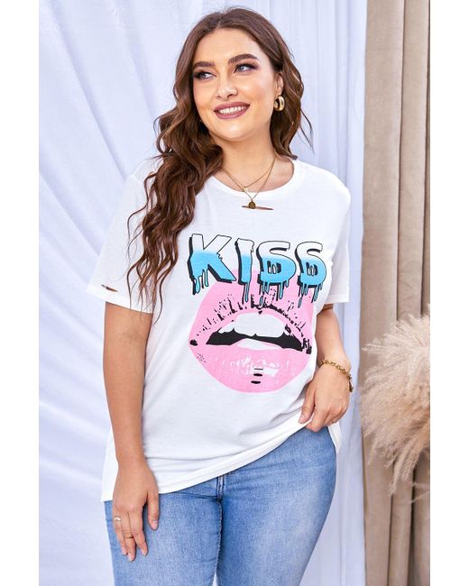 Plus Size Graphic Distressed Tee 