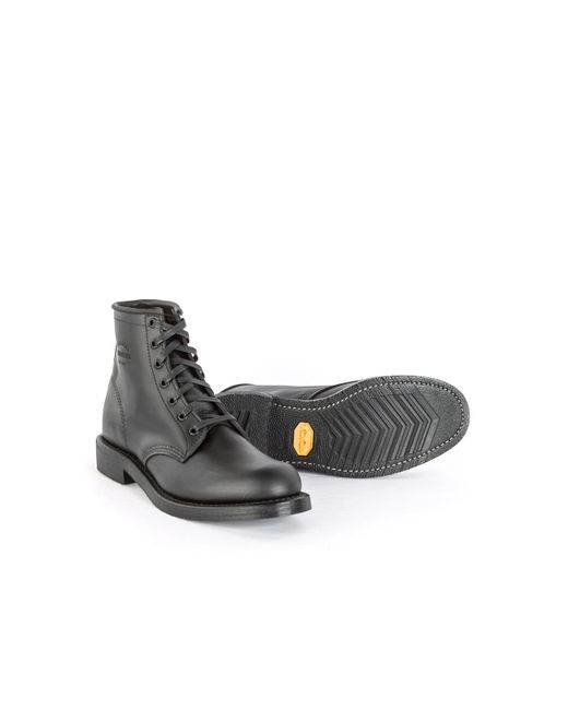 black chippewa boots