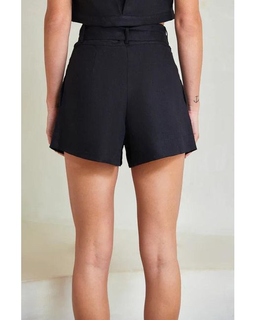 Hevron Black Zinna Short
