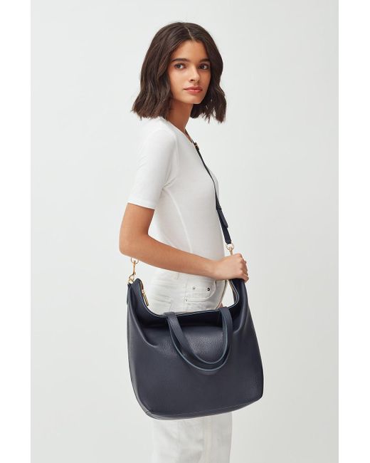 cuyana oversized carryall tote