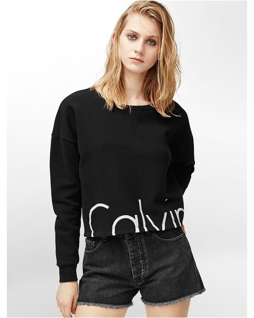 Calvin Klein Jeans Crop Logo Long Sleeve Sweatshirt in Black | Lyst