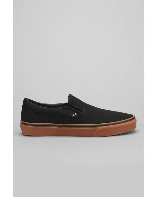 Vans Classic Gum-Sole Slip-On Sneaker in Black for Men | Lyst