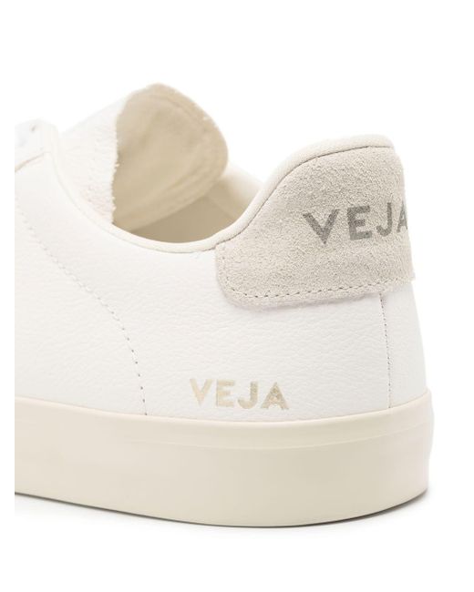 Sneaker low-top con patch logo in pelle bianca uomo di Veja in White da Uomo