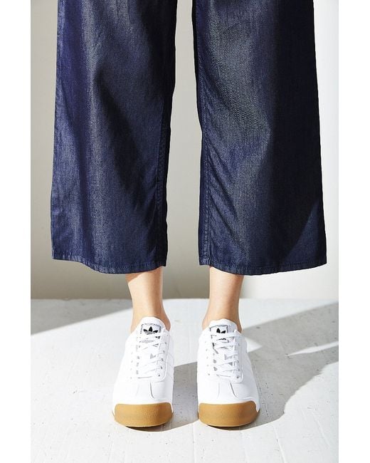 Gum sole shop womens sneakers