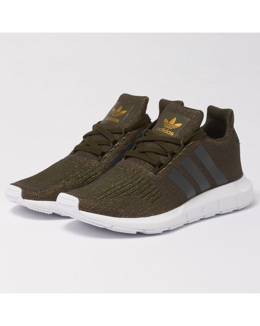 lyst adidas originali wmns swift run scarpe per gli uomini. lyst adidas originali wmns swift run scarpe per gli uomini.