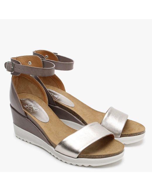 moda in pelle wedges