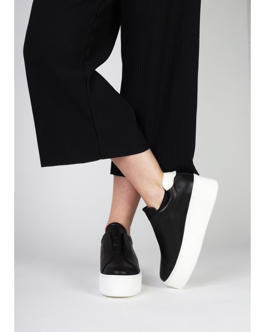 Daniel Tred Black Smooth Leather Laceless Flatform Trainers