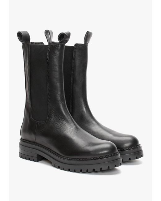 Daniel Izzie Black Leather Elongated Chelsea Boots