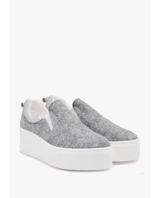 Slip on deals flatform trainers