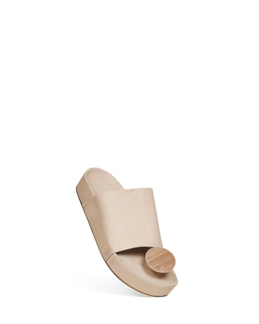 Uma Wang Natural Leather Round Thong Sandals