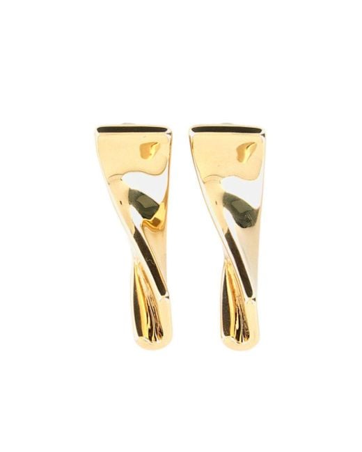 Gli orecchini J di Jacquemus in Metallic