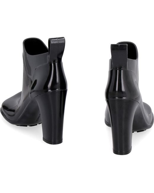Bottega Veneta Black Solid Square Toe Boots