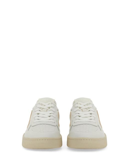 Veja White Sneaker V10