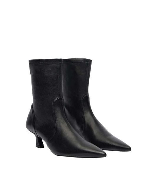 Stuart Weitzman Black Vinnie Boots