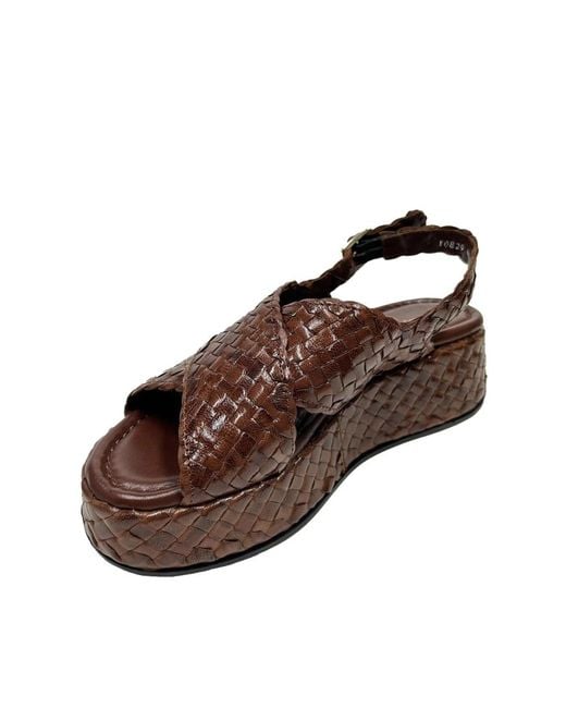 LA ROSE Brown Slingback Wedges