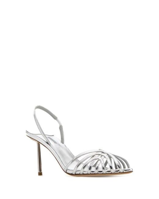 Le Silla White Solid Pointed Toe Heels