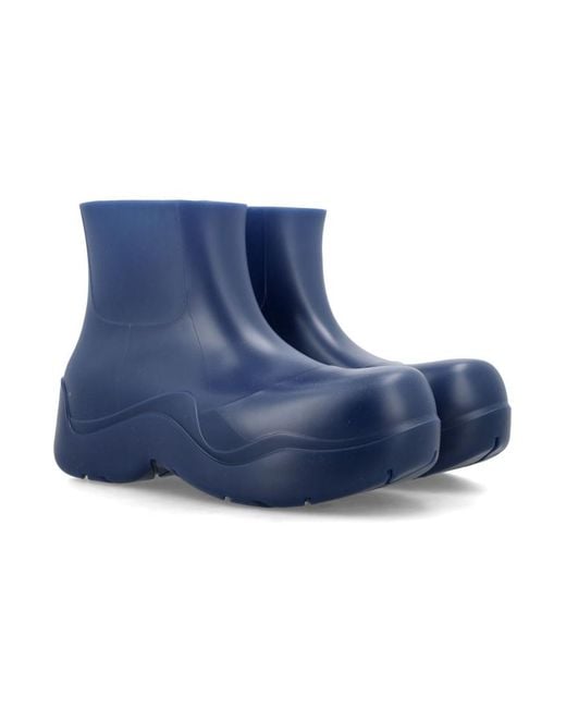 Bottega Veneta Blue Solid Round Toe Boots for men