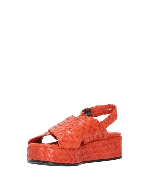 LA ROSE Red Woven Heels