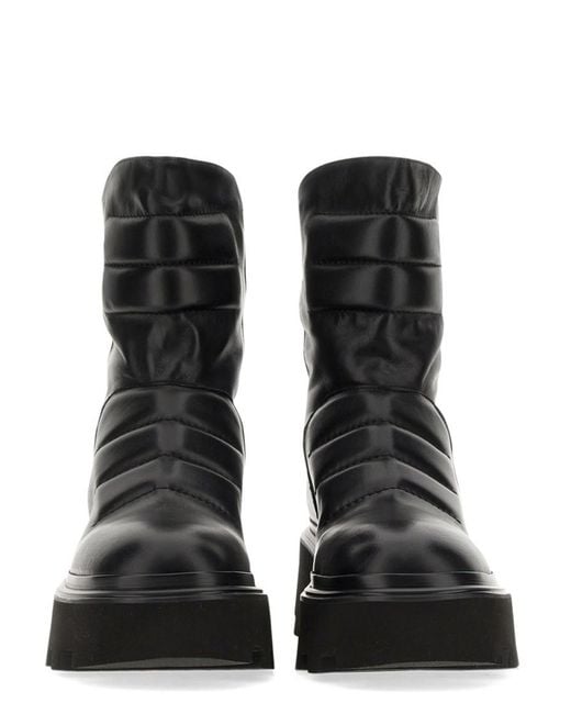 Elena Iachi Black Solid Boots