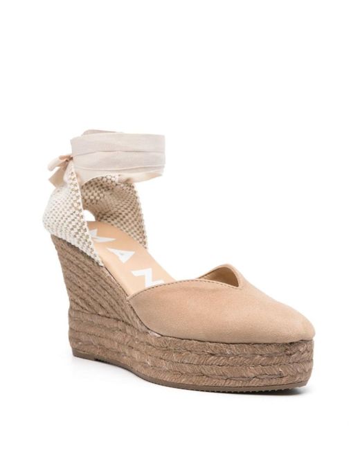 Manebí Natural Heart-Shaped Wedges