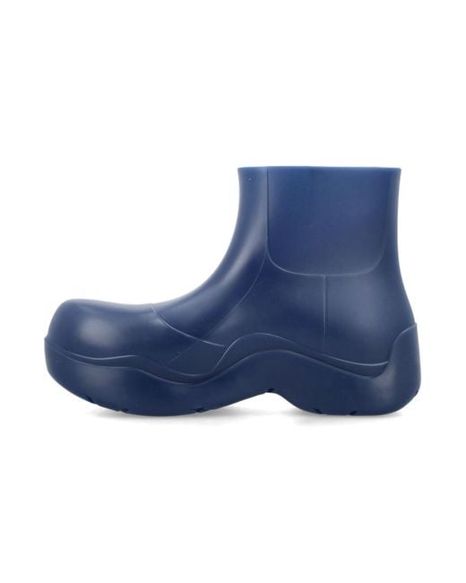 Bottega Veneta Blue Solid Round Toe Boots for men
