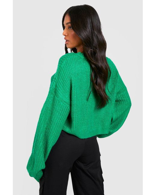 Boohoo Green Petite Knitted Crew Neck Long Sleeve Crop Sweater