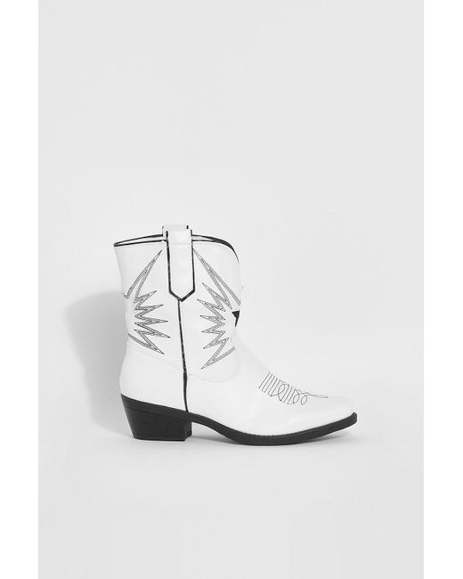 Boohoo White Contrast Stitch Embroidered Western Cowboy Boots