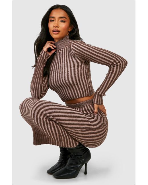 Boohoo Brown Petite Two Tone Knitted Cropped Jumper