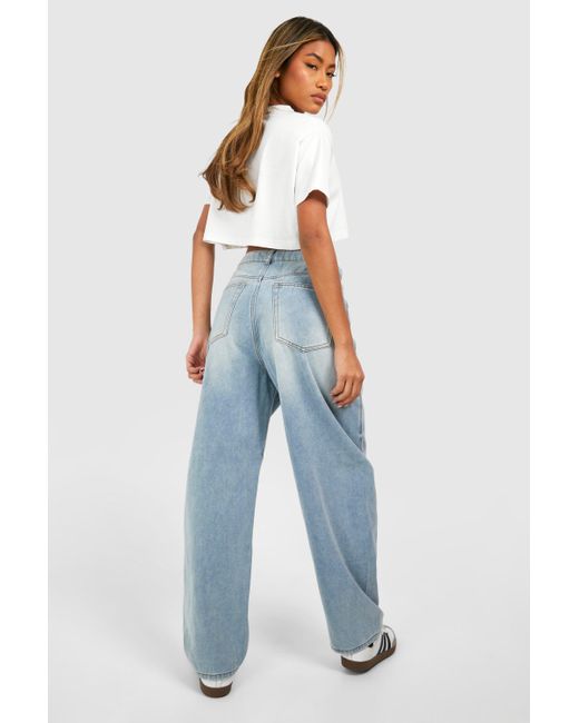 Boohoo Blue Mid Rise Carrot Fit Jeans