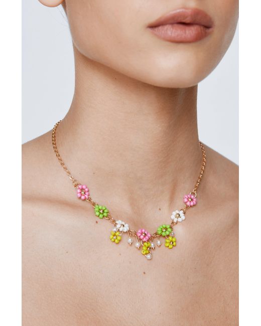 Nasty Gal Natural Flower & Pearl Necklace
