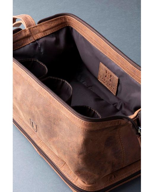 Lakeland Leather Gray 'hunter' Leather Wash Bag for men