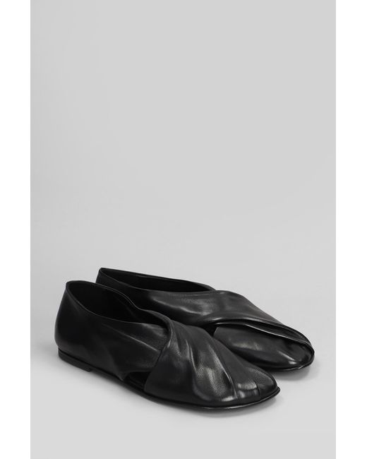 Ballerine in Pelle Nera di Elena Iachi in Gray