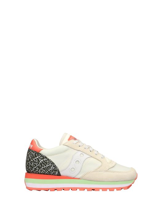 saucony canvas