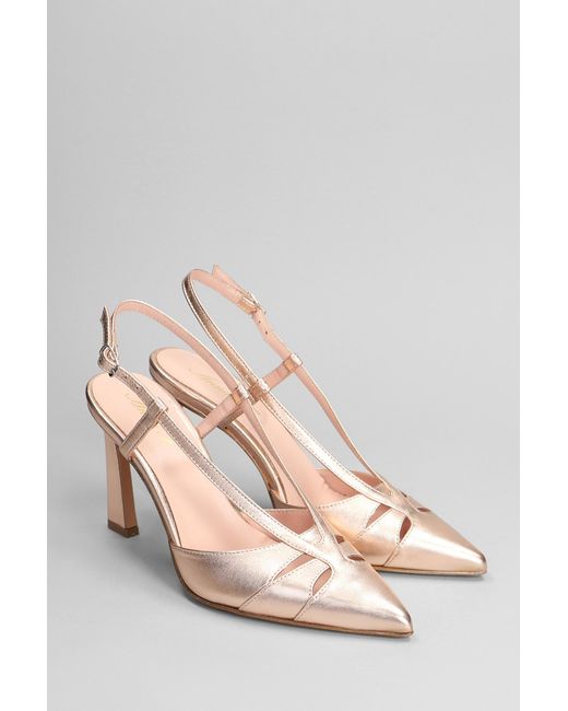 Anna F. Pink Pumps In Powder Leather