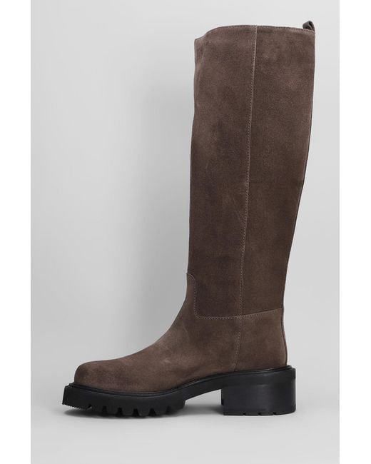 Via Roma 15 Low Heels Boots In Brown Suede