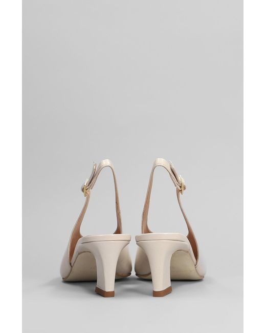 Isabel Ferranti Natural Pumps In Beige Leather