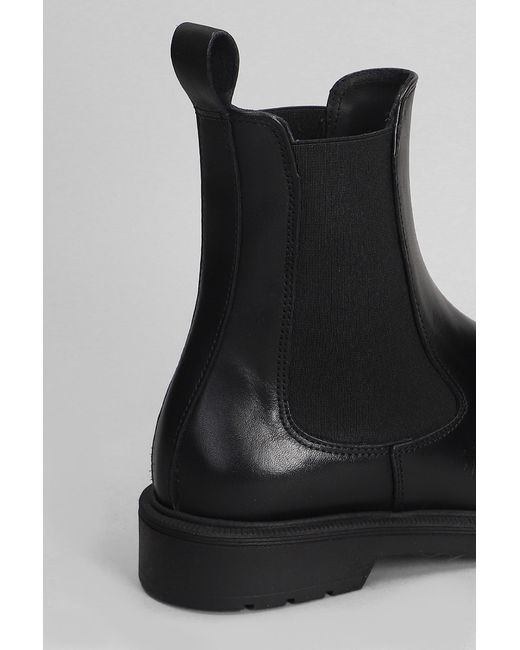 Anfibi in Pelle Nera di Veni in Black
