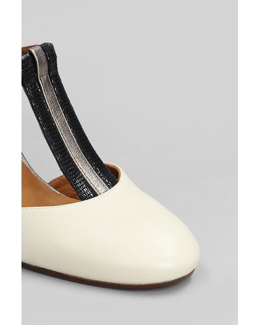 Decollete in Pelle Beige di Chie Mihara in White