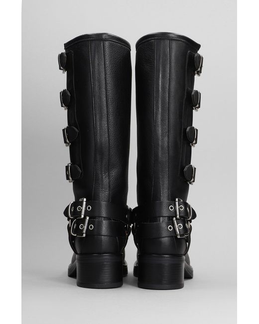 GISÉL MOIRÉ Windsor Low Heels Boots In Black Leather