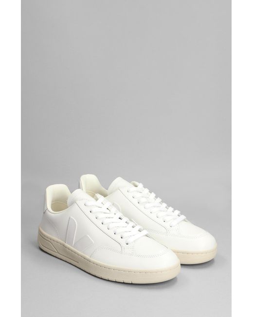 Veja V-12 Sneakers In White Leather for Men - Save 21% | Lyst