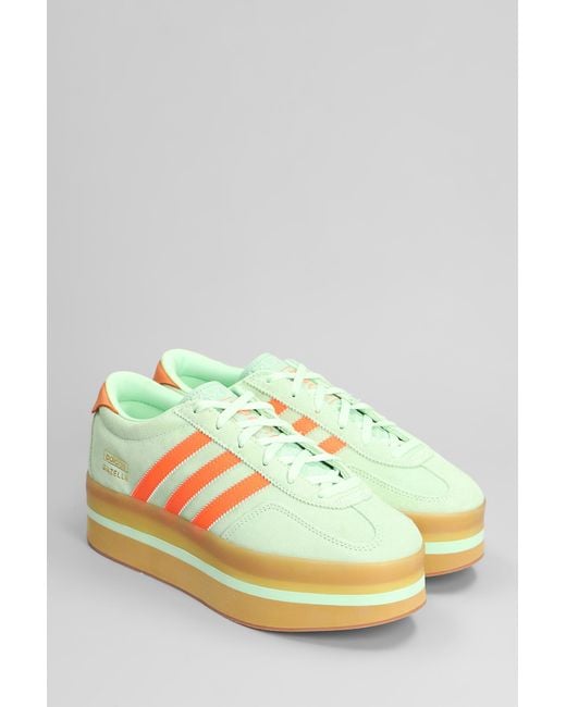 Sneakers Gazelle Stack in Camoscio Verde di Adidas in Yellow