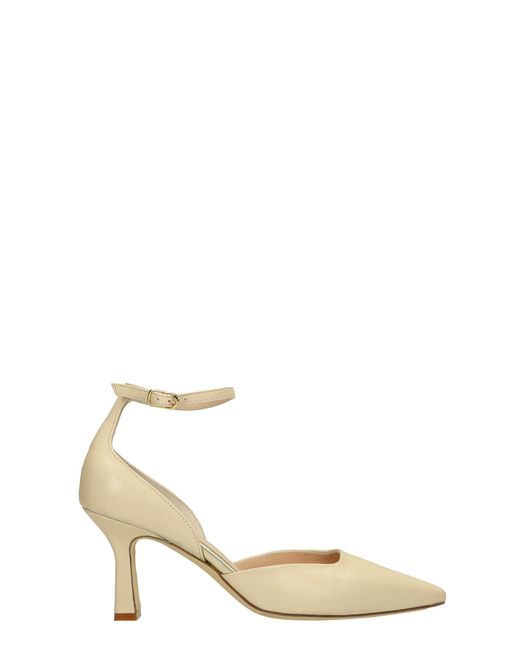 Julie Dee Pumps In Beige Leather In Natural Lyst