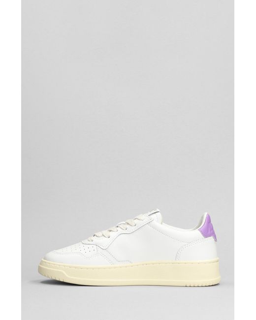 Autry Medalist Low Sneakers In White Leather