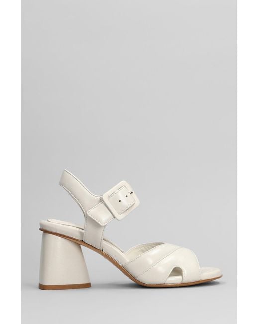 Sandali in Pelle Bianca di Mara Bini in Natural