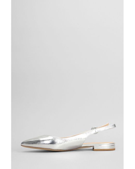 Julie Dee White Ballet Flats In Silver Leather