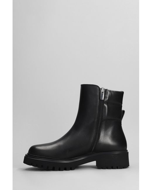 Anfibi in Pelle Nera di Evaluna in Black