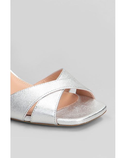 Sandali in Pelle Argento di Fratelli Russo in White