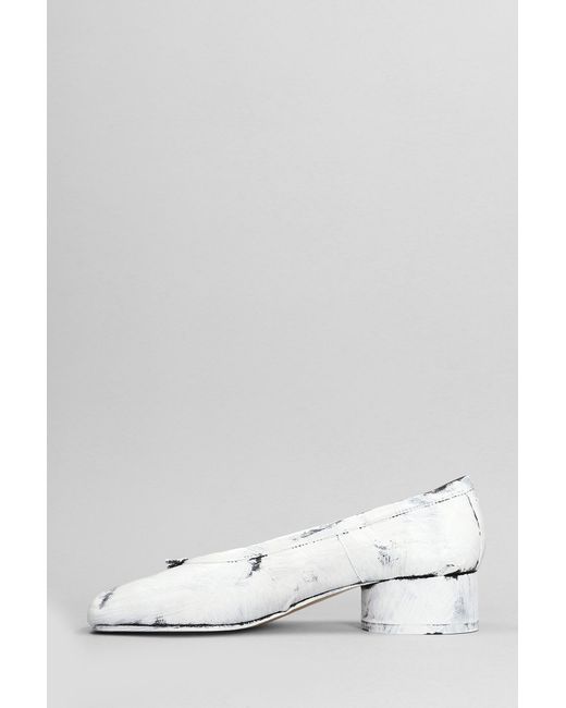 Maison Margiela Tabi Ballet Flats In White Leather