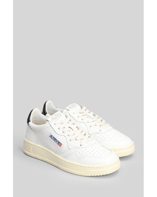 Autry White Medalist Low Sneakers